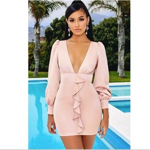 ‼️ Oh Polly Puff Sleeve Satin Dusky Pink dress ‼️
